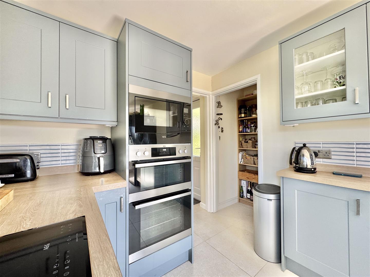 2 bed property in Sunny Corner, Truro